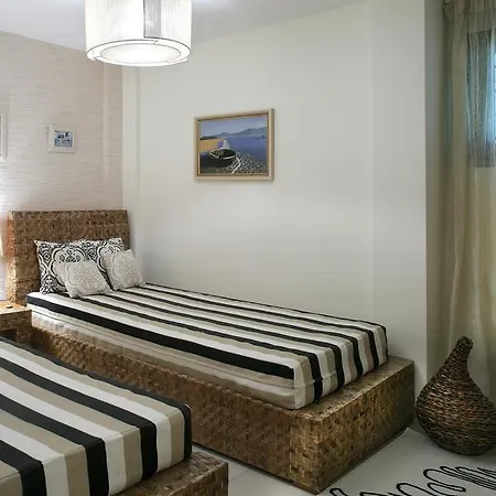 Efi Pefkochori